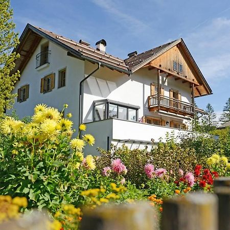 Appartments Markus Kofler Sexten Ruang foto