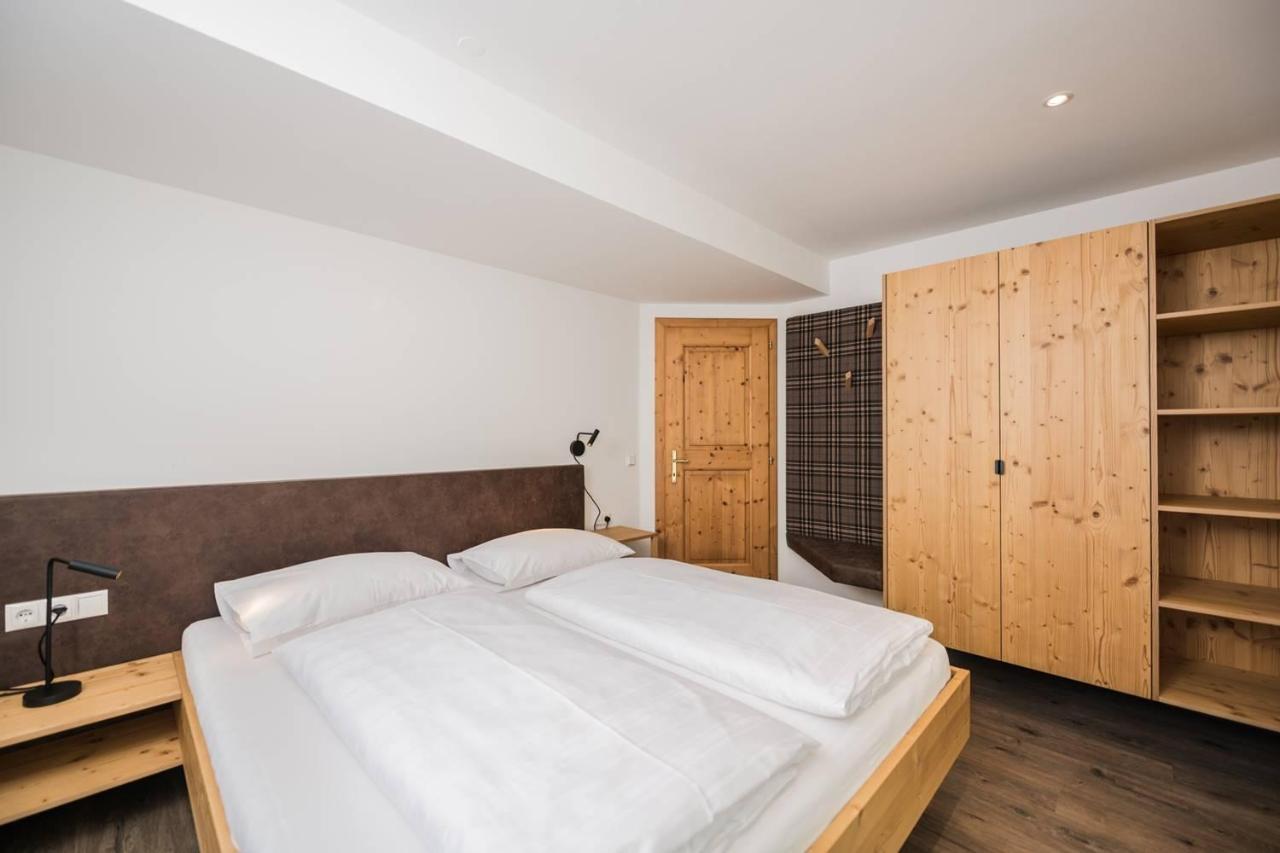 Appartments Markus Kofler Sexten Ruang foto