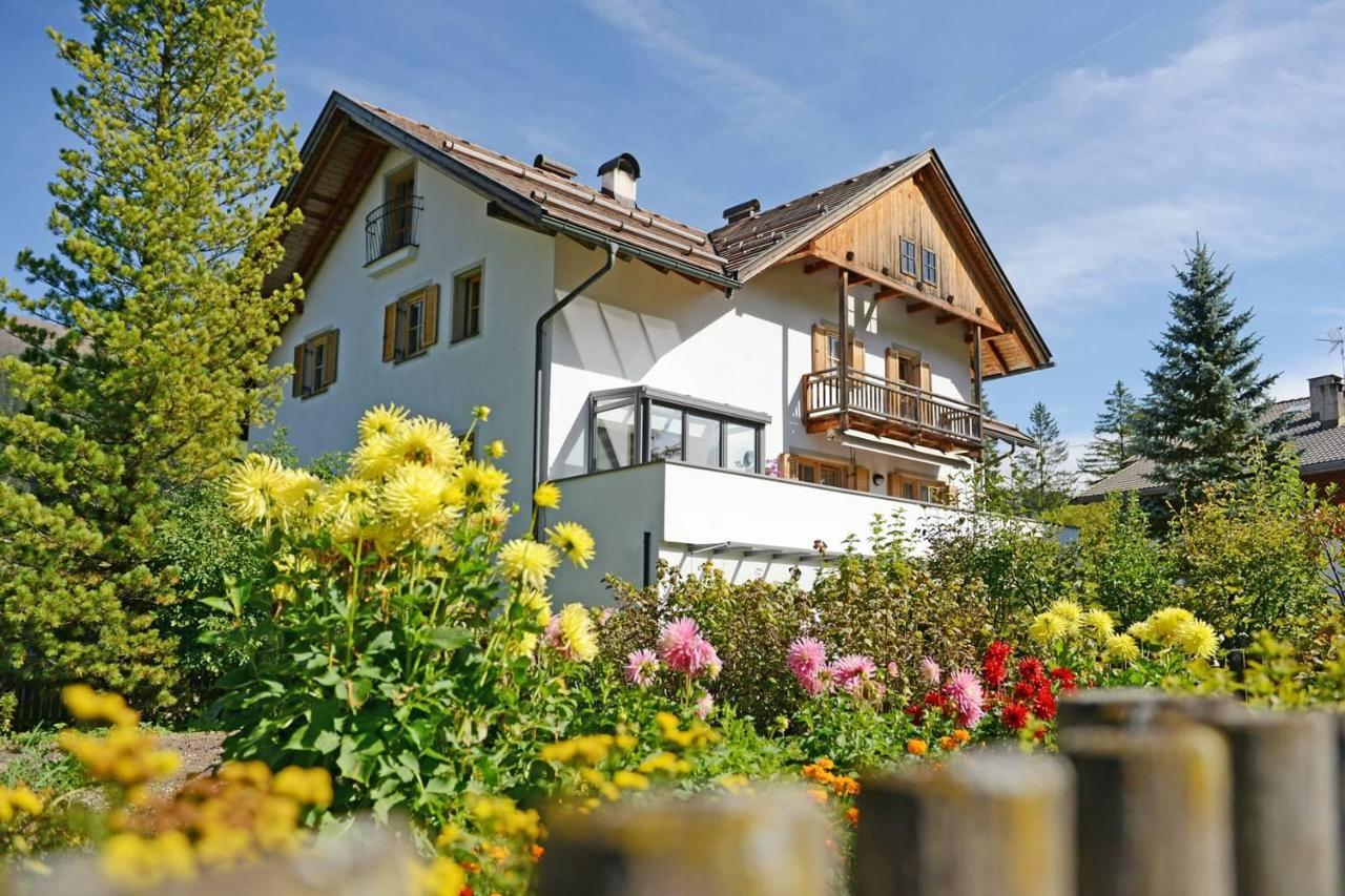 Appartments Markus Kofler Sexten Ruang foto